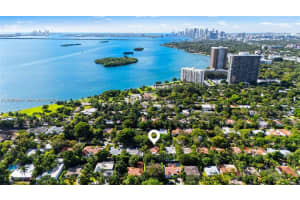 911 Ne 72nd Ter, Miami