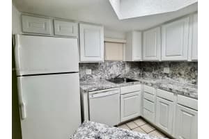 B, 8245 Lake Dr APT 207, Doral, FL 33166, - MLS#A11935587