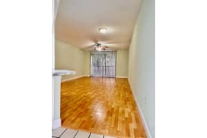 B, 8245 Lake Dr APT 207, Doral, FL 33166, - MLS#A11935587