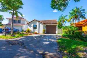 17302 NW 63rd Pl, Hialeah, FL 33015, Sold 02/02/26