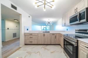 8020 Hampton Blvd 404 North Lauderdale, FL 33068 - MLS#A11935603