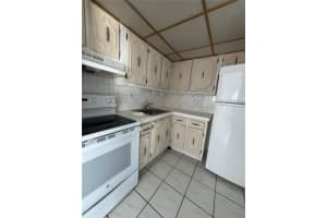 8425 Harding Ave 6 Miami Beach, FL 33141 - MLS#A11935606