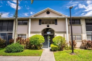 811 199th St , Miami, FL 33179 - MLS#A11935641