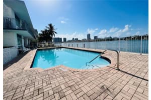 946 Bay Dr 4 Miami Beach, FL 33141 - MLS#A11935647
