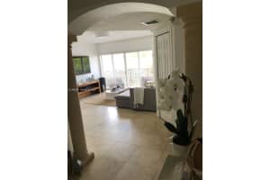 101 Sidonia Ave APT 301, Coral Gables, FL 33134, - MLS#A11935657