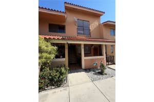 2760 W 61st Pl APT 202, Hialeah, FL 33016, - MLS#A11935691