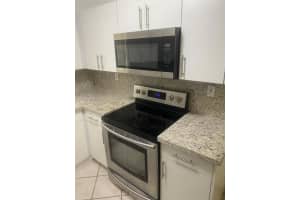 400 Se 3rd Ave 106 Hallandale Beach, FL 33009 - MLS#A11935706