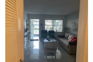 541 Blue Heron Dr 215 Hallandale Beach, FL 33009 - MLS#A11935711