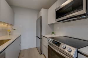 2000 NE 135th St APT 908, North Miami, FL 33181, - MLS#A11935739
