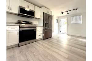 716 Ne 7th St B Hallandale Beach, FL 33009 - MLS#A11935770