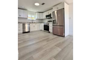 716 Ne 7th St B Hallandale Beach, FL 33009 - MLS#A11935770