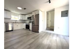 716 Ne 7th St B Hallandale Beach, FL 33009 - MLS#A11935770