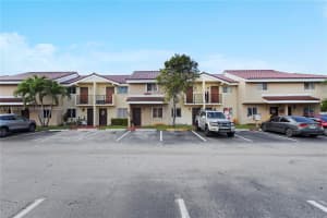 8262 NW 5th Ln APT 392, Miami, FL 33126, - MLS#A11935786