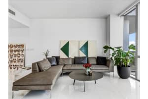 851 Ne 1st Ave 4801 Miami, FL 33132 - MLS#A11935810