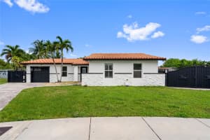 13611 SW 77th St, Miami, FL 33183, - MLS#A11935817