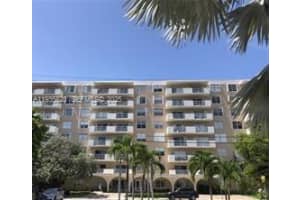 1455 N Treasure Dr 3o, North Bay Village