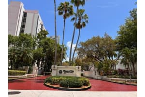 17011 N Bay Rd APT 1007, Sunny Isles Beach, FL 33160, - MLS#A11935888