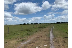 6918 Sw Miami Ave Other, FL 34266 - MLS#A11935938