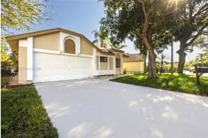 138 Colly Way North Lauderdale, FL 33068 - MLS#A11935949