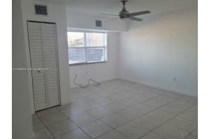 5655 Johnson St 2 Hollywood, FL 33021 - MLS#A11935974