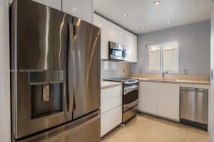 325 Ocean Dr 409 Miami Beach, FL 33139 - MLS#A11936009