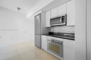 92 SW 3rd St APT 3902, Miami, FL 33130, - MLS#A11936012