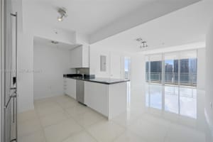92 SW 3rd St APT 3902, Miami, FL 33130, - MLS#A11936012