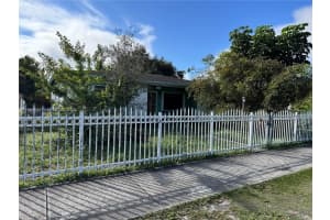 1540 Nw 135th St Miami, FL 33167 - MLS#A11936021