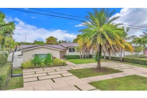 851 Bluebird Ave Miami Springs, FL 33166 - MLS#A11936026