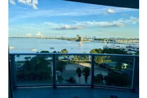 488 Ne 18 806, Miami