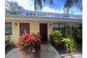 1455 Holly Heights Dr 42 Fort Lauderdale, FL 33304 - MLS#A11936082