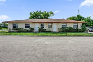 1200 W 31st St B Riviera Beach, FL 33404 - MLS#A11936092