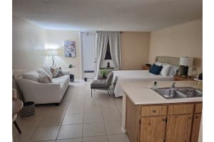 2701 Riverside Dr 202-b Coral Springs, FL 33065 - MLS#A11936095