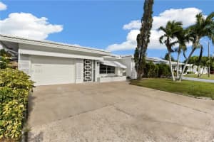 5706 Nw 81st Ave Tamarac, FL 33321 - MLS#A11936105