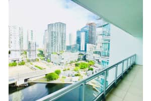 92 Sw 3rd St 2312, Miami