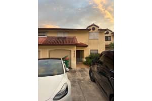 6460 Nw 192nd Ter 6460, Hialeah