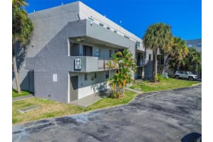 130 Nw 87th Ave H216, Miami
