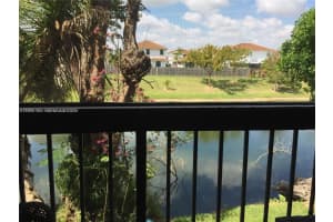 10315 Nw 9th St Cir 203-14, Miami