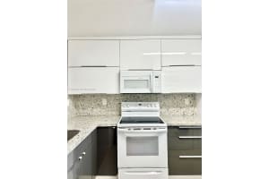 10315 NW 9th St Cir Apt 203-14, Miami, FL 33172, - MLS#A11936155