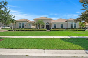 5292 S Sterling Ranch Cir, Davie