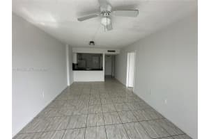 16465 NE 22nd Ave APT 504, North Miami Beach, FL 33160, - MLS#A11936252