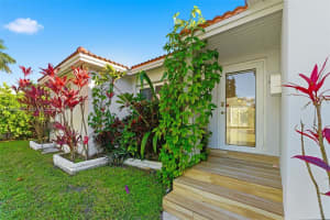 1538 Funston St, Hollywood, FL 33020, - MLS#A11936257