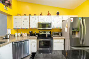 7535 Trent Dr 202 Tamarac, FL 33321 - MLS#A11936284