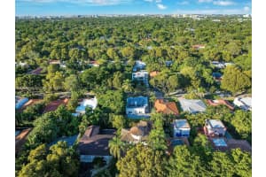 627 Alcazar Ave Coral Gables, FL 33134 - MLS#A11936299