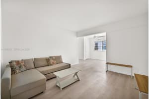 4730 Pine Tree Dr 14 Miami Beach, FL 33140 - MLS#A11936321