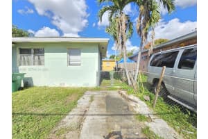 401 NW 33rd Ave, Miami, FL 33125, - MLS#A11936363