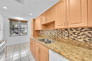 4850 Nw 29th Ct 125 Lauderdale Lakes, FL 33313 - MLS#A11936386