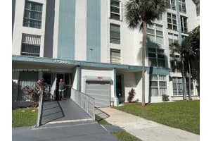 17560 Atlantic Blvd 109, Sunny Isles Beach