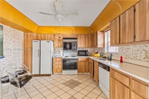 271 S Hollybrook Dr 51-106 Pembroke Pines, FL 33025 - MLS#A11936411