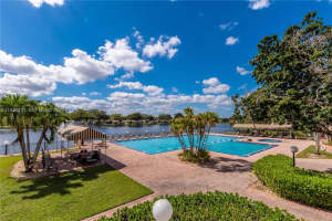 351 Cambridge Rd 108 Hollywood, FL 33024 - MLS#A11936431